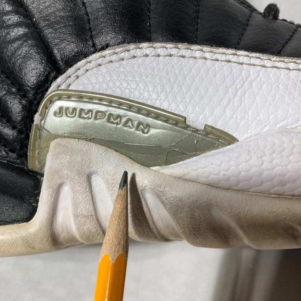 Nike Air‎ Jordan 12 Retro Size 5.5Y (Women's 7.5)
